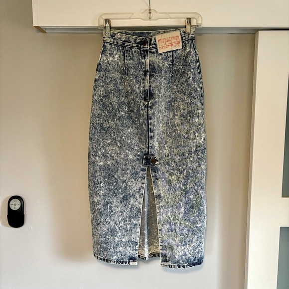 VINTAGE ♦️ BONGO Acid Wash Denim Midi Skirt - Picture 2 of 5